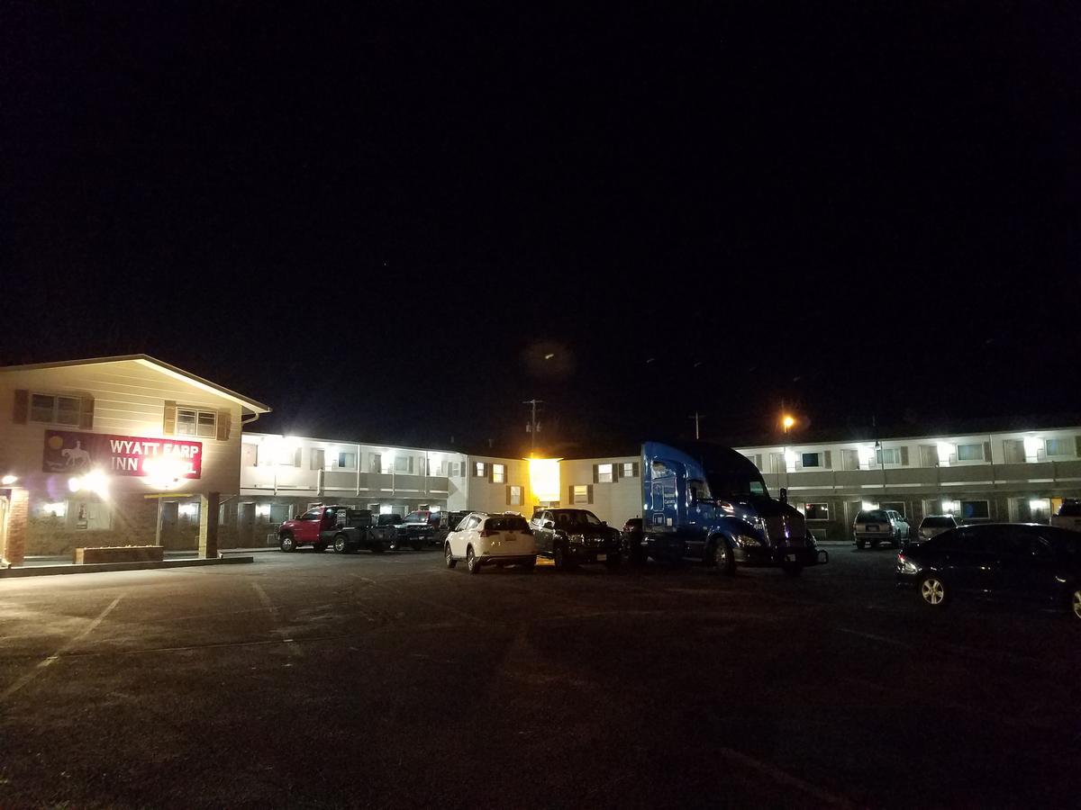 Regency Inn Dodge City Esterno foto